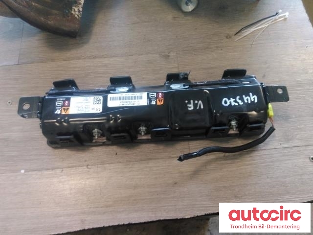 Airbag kne til Tesla Model S 2013-2016 (Fase 1)  (VENSTRE SIDE|1005259-00-F|)