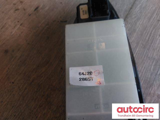 Bryter ruteheis førerdørspanel til Suzuki Grand Vitara 2005-2015 (Type III)  (..|37990-64J20|64J20-2865T|83727-65J0-5PK)