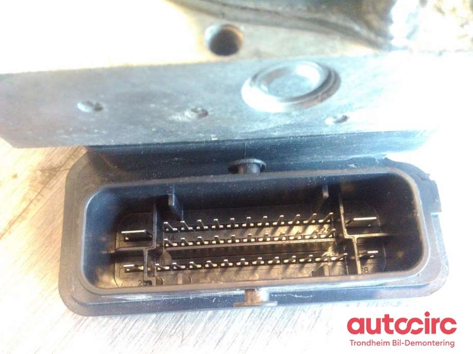 ABS sentral til Mercedes Vito 2014-->> (W447) (W447) (BOSCH|A4479008901|0265243297|A4479008709)