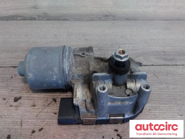 Viskermotor frontrute til Mercedes GLC, 2015-2022 (X253) (X253) (BOSCH|1397220729)