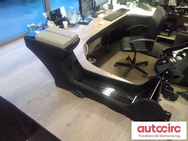 Midtarmlene foran til Tesla Model S 2013-2016 (Fase 1)  (MED ADDON|1010249-00-A|)