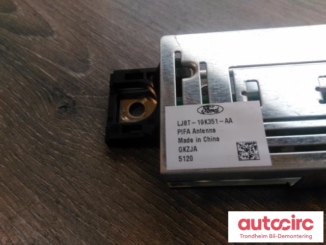 Antenne forsterker til Ford Mustang Mach-e 2020-->> (..|LJ8T-19K351-AA|2487377|)