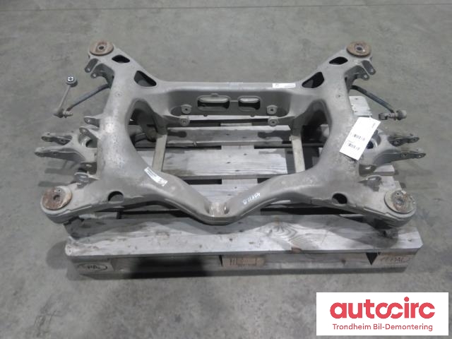 Travers bak til Porsche Panamera 2009-2017 (Type I) (970) (970) (PORSCHE|97033105105|97033105134|)