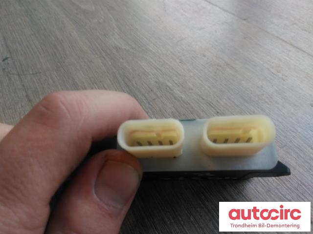 Styreenhet elektrisk bakluke til Ford Mustang Mach-e 2020-->>  (HANDSFREE OPENING MODULE|LJ8T-14F679-AB|2482477|)