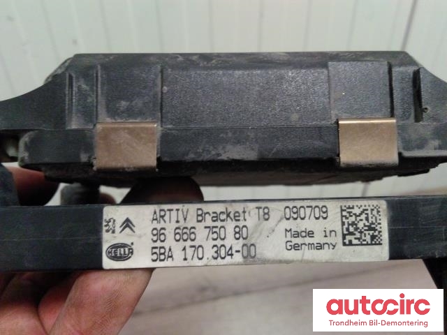Sensor radar til Peugeot 3008 2009-2016 (Type I) (HELLA|9666674980|6PZ00993700|1611174280)
