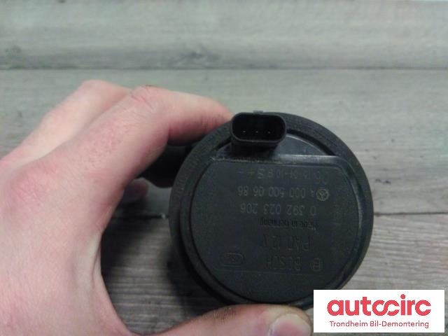 Vannpumpe elektrisk til Mercedes CLA 2013-2019 (C117) (C117) (BOSCH|A0005000686|)