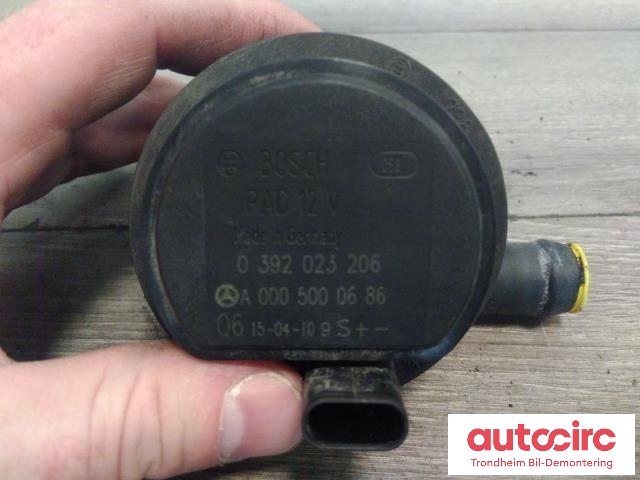 Vannpumpe elektrisk til Mercedes CLA 2013-2019 (C117) (C117) (BOSCH|A0005000686|)