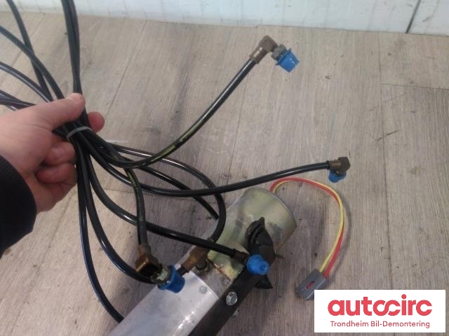 Hydraulikk pumpe til Ford Mustang 1994-2004 (TIL CABRIOLET TAK|XR3Z-76533A00-AA|10126320MO25PM|990609S2-209)