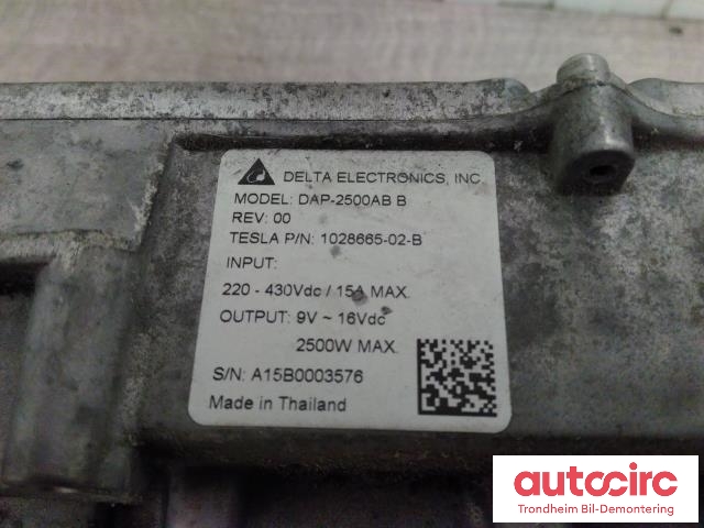 DCDC converter elbil til Mercedes B-Klasse, electric drive 2014-2018 (W242) (W242) (DELTA ELECTRONICS|1028665-02-B|A2423424700|DAP-2500AB B)