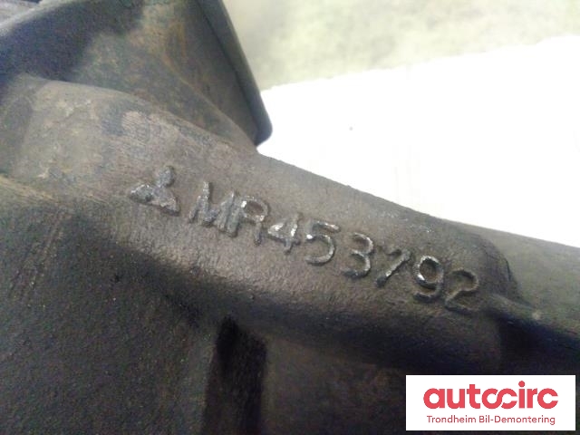 Kardang klokke foran til Mitsubishi Pajero 2007-2016 (Type IV, Fase 1)  (..|MR453792|T127K13|MR548646)