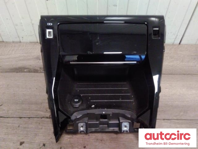 Dashbord diverse til Peugeot e-208, 2019-->>  (...|9830140180)