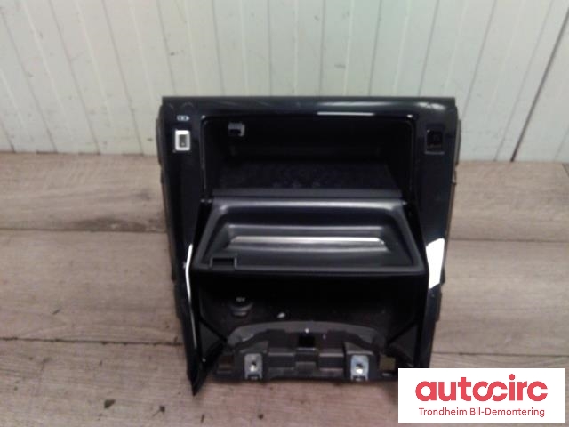 Dashbord diverse til Peugeot e-208 2019-->> (...|9830140180|98247938XU|98301401ZD)