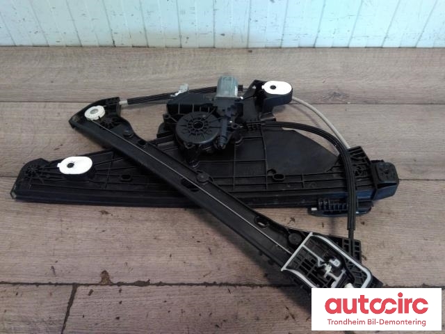 Ruteheis venstre foran til Peugeot e-208 2019-->>  (INTEVA|9829043680|9829043780|430113G0)