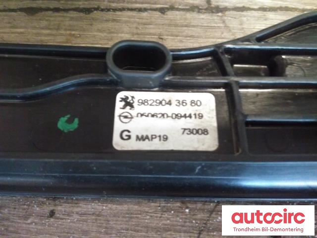 Ruteheis venstre foran til Peugeot e-208 2019-->>  (INTEVA|9829043680|9829043780|430113G0)