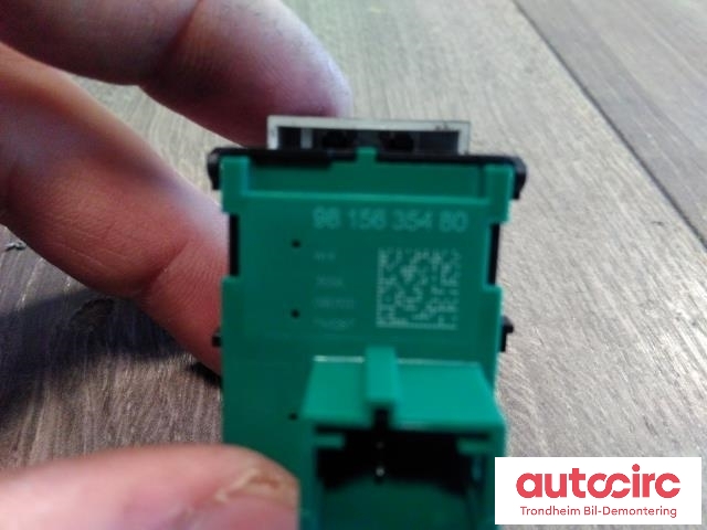 Bryter (ESP - Electronic Stability Program) til Peugeot e-208 2019-->>  (...|9815635480|98156354ZD|)