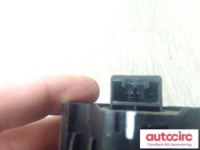 Bryter diverse til Isuzu D-Max 2012-2017 (Type II, Fase 1) (4WD BRYTER|M43731|8-98065-836-2|)
