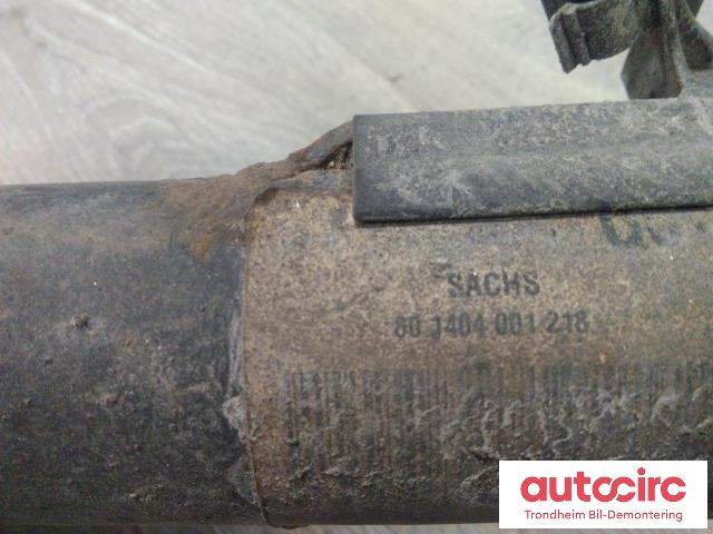 Fjærbein venstre foran til Mercedes C-Klasse, Coupe/Cab 2011-2015 (C204) (C204) (SACHS|A2043202866|801404001218|A2043233000)