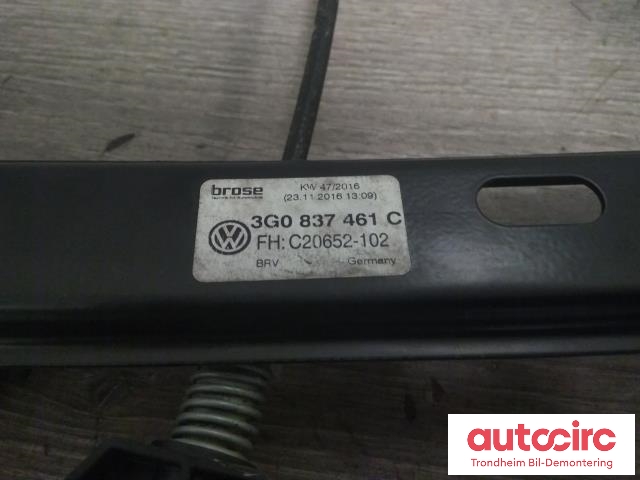 Ruteheis venstre foran til VW Passat 2015-2019 (Fase 1) (B8) (B8) (UTEN MOTOR|3G0837461C|)