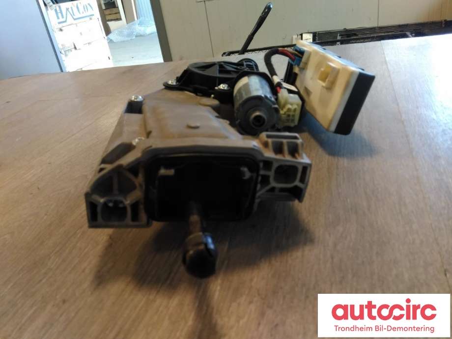 Baklukeåpner motor til Mercedes EQC 2019-->>  (BROSE|A0997602402|A0999064703|C79029-105)