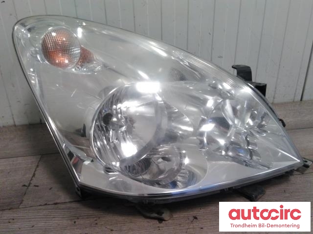 Frontlykt høyre halogen til Toyota Verso 2004-2009 (Type II)  (STANLEY|81130-0F010|811300F010|)