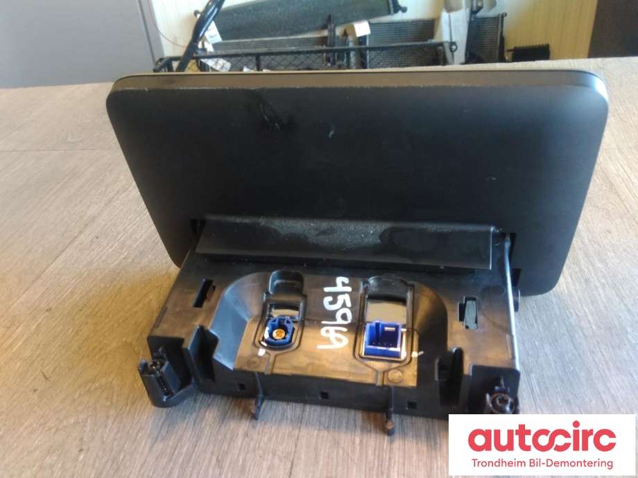Bilstereo navigasjon skjerm til Mercedes C-Klasse 2014-2018 (Fase 1) (W205) (W205) (BOSCH|A2059004113|A2059001713|A 205 900 41 13)