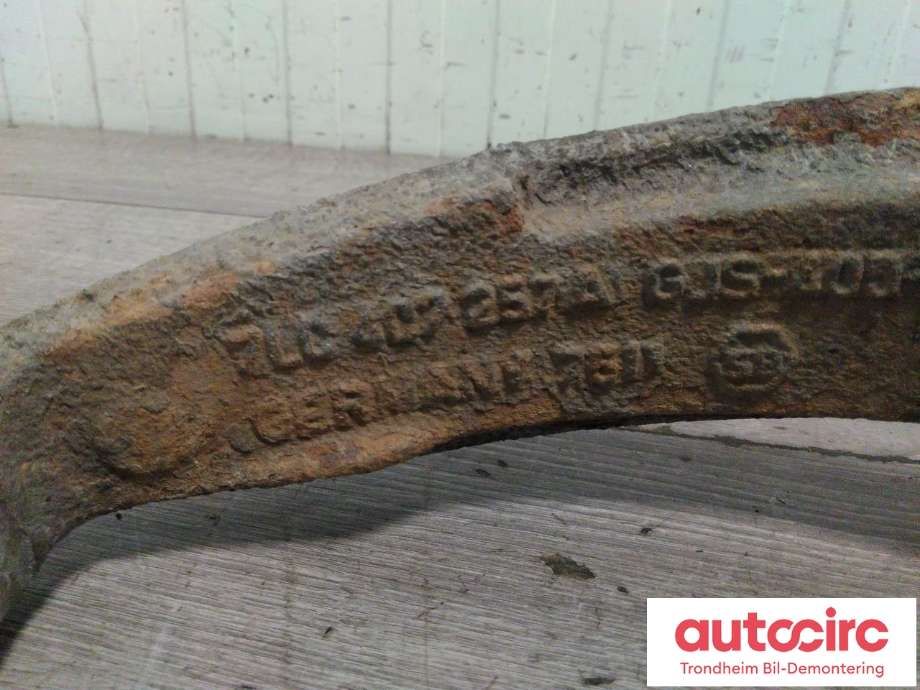 Hjulspindel venstre foran til Audi Q7 2006-2010 (Type I, Fase 1)  (DIESEL/AUTOMAT/4WD|7L0407257A|7L8407257A|7L8407257C)