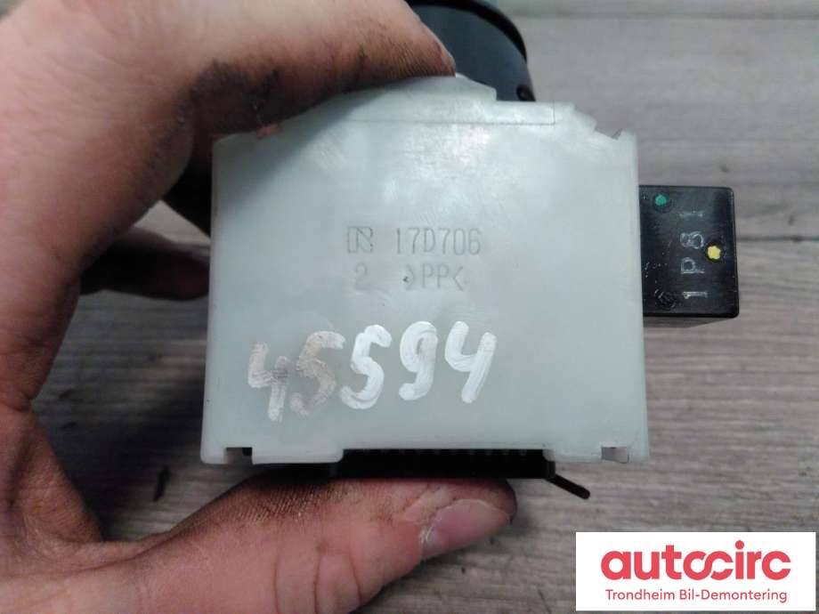 Bryter blink til Mitsubishi Outlander 2007-2010 (Type II, Fase 1)  (...|17D706|8614A060|)