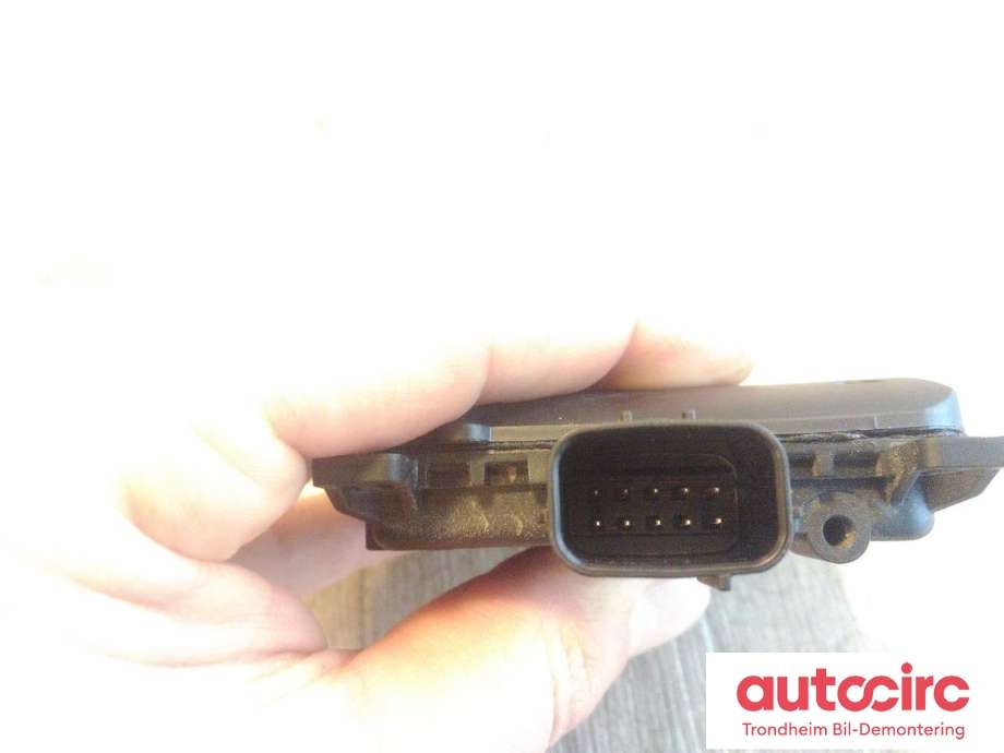 Sensor blindsone til Polestar 2 2020-->>  (HELLA HØYRE BAK|32286570|6PZ012.882-32|)