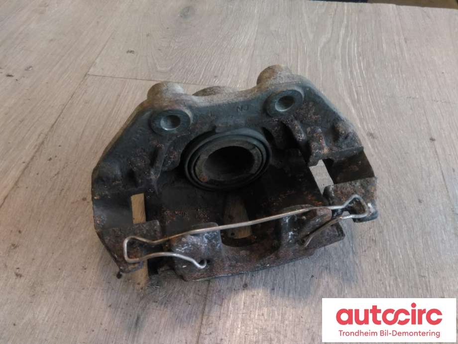 Bremsecaliper høyre foran til Opel Calibra 1990-1997  (4X4 TURBO 16V 204HK|93173208|93172921|)