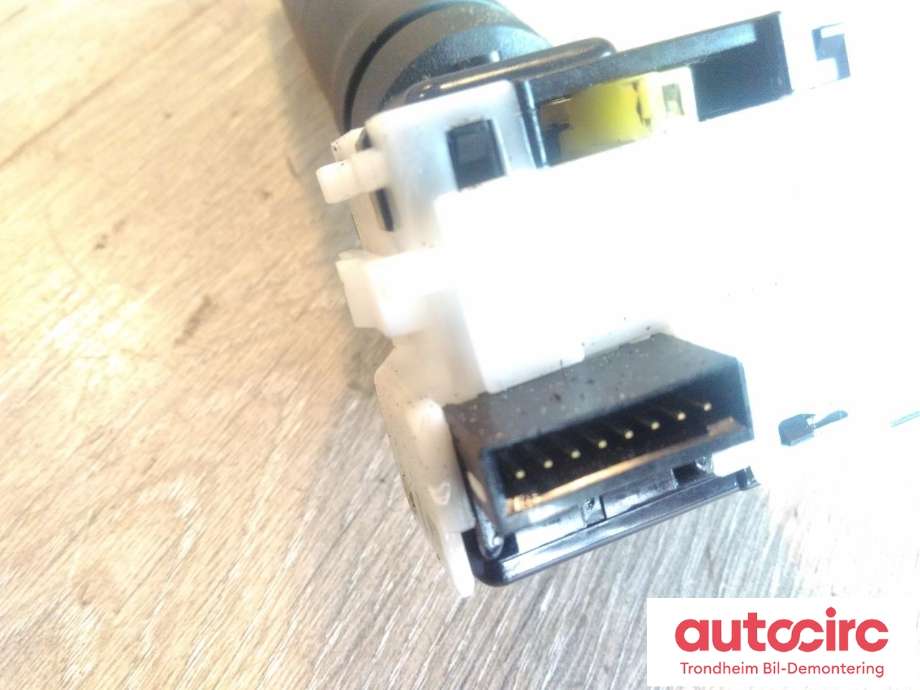 Bryter blink til Nissan Note 2006-2013 (Type I)  (..|255409U00D|)