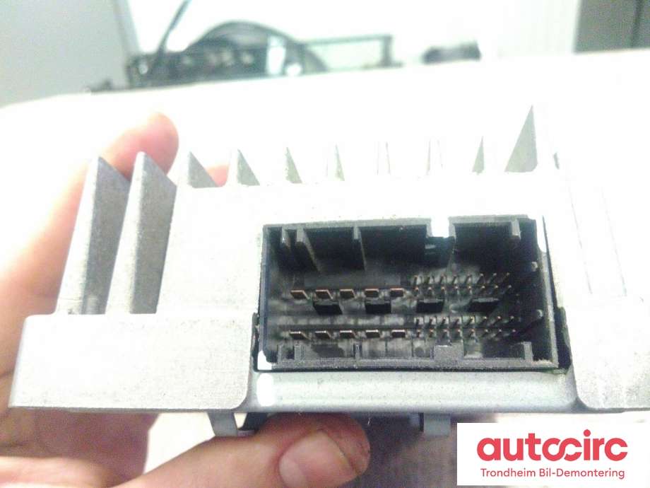 Bilstereo forsterker til BMW X1 2009-2015 (E84) (E84) (LEAR|9246182|65122622674|65 12 2 622 674)