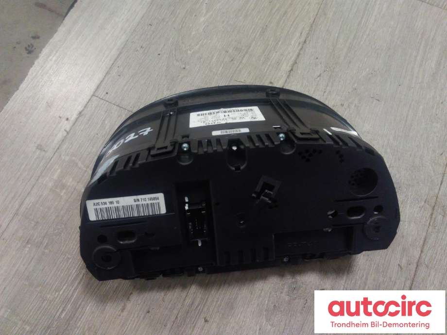 Instrumentpanel til BMW X1 2009-2015 (E84) (E84) (VDO|9242371|9242371-01|62109316127)