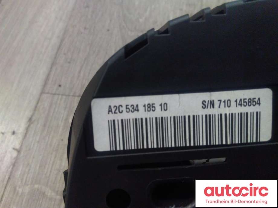 Instrumentpanel til BMW X1 2009-2015 (E84) (E84) (VDO|9242371|9242371-01|62109316127)