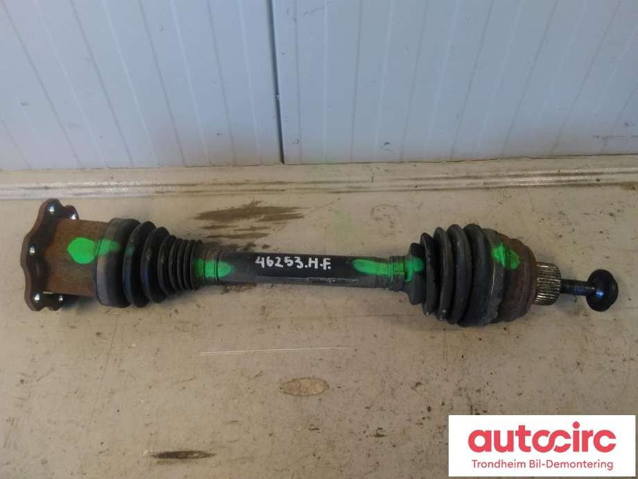 Drivaksel høyre foran, diesel/automat til Audi A8, 2010-2013 (Type III, Fase 1)  (4G0407271F)