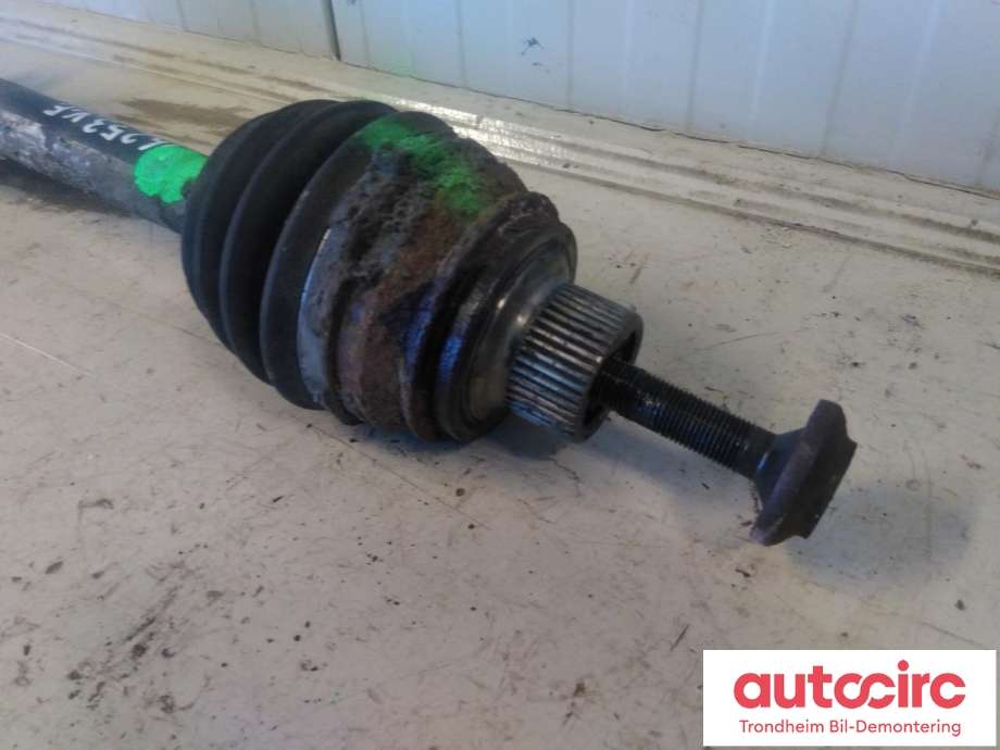 Drivaksel venstre foran, diesel/automat til Audi A8 2010-2013 (Type III, Fase 1)  (..|4G0407271F|)