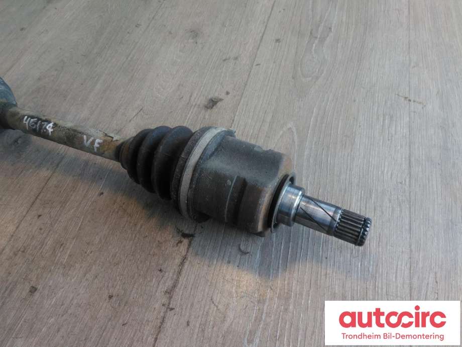 Drivaksel venstre foran, diesel/manuell til Opel Corsa D 2006-2014  (..|13150502|93169656|)