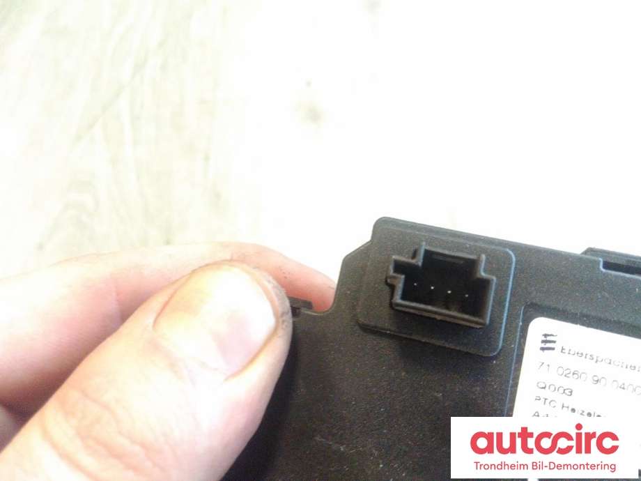 Varmeapparat ekstravarmer til Mercedes Vito 2014-->> (W447) (W447) (EBERSPACHER|A4478300861|A 447 830 08 61|71.0260.90.0400)