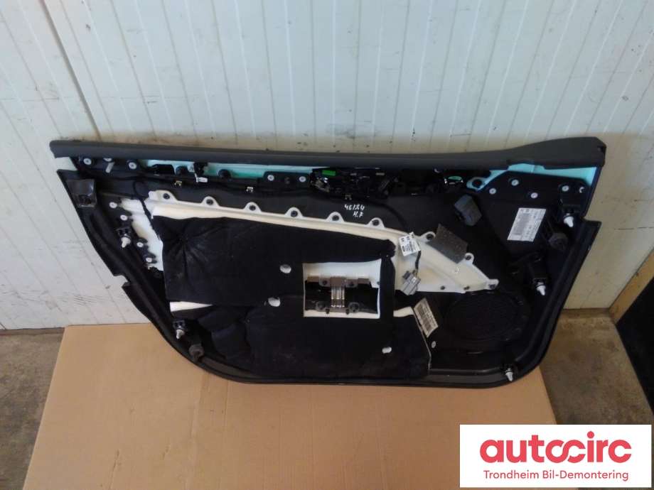 Dørtrekk høyre til Ford Mondeo 2014-2019 (Type V, Fase 1)  (FORAN|DS73-F238A50-EAU1F1U|2465901|)