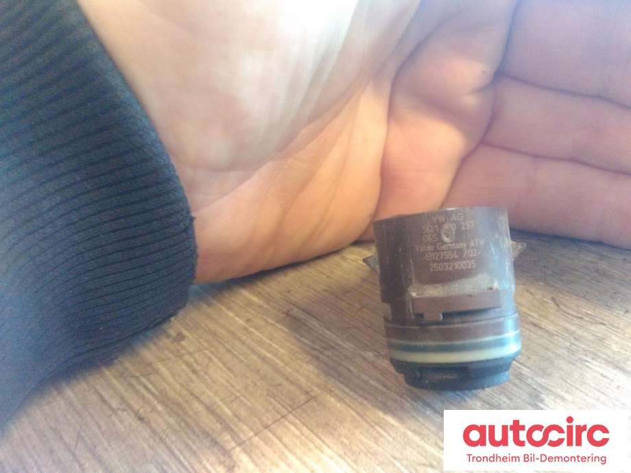 Parkeringssensor foran til Audi e-tron GT 2021-->>  (VALEO|5Q1919297|E127554|5Q1 919 297)