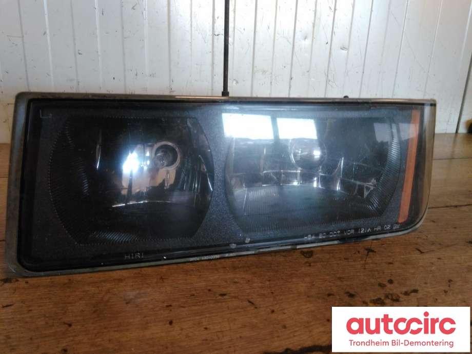 Frontlykt venstre halogen til Chevrolet Avalanche 2002-2006 (Type I)  (AUTOSYSTEMS|15077440|15136536|)