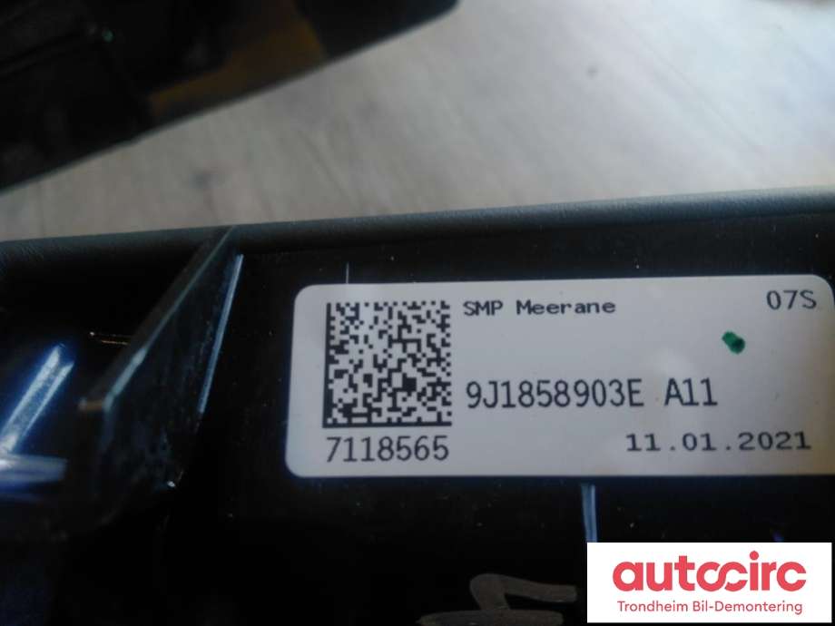 Dashbord diverse til Porsche Taycan 2019-->> (DEKSEL UNDER RATT|9J1858903E|9J1858903E A11|)