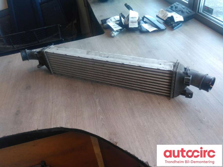 Intercooler til Audi Q3, 2011-2014 (Type I, Fase 1)  (AUDI|8U0 145 803 B)