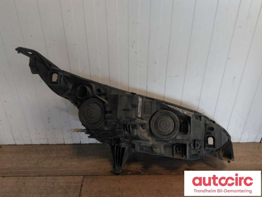 Frontlykt venstre halogen til Ford Transit Connect 2013-2018 Type II, Fase 1  (VALEO|DT11-13W030-DC|90036436|1827692)