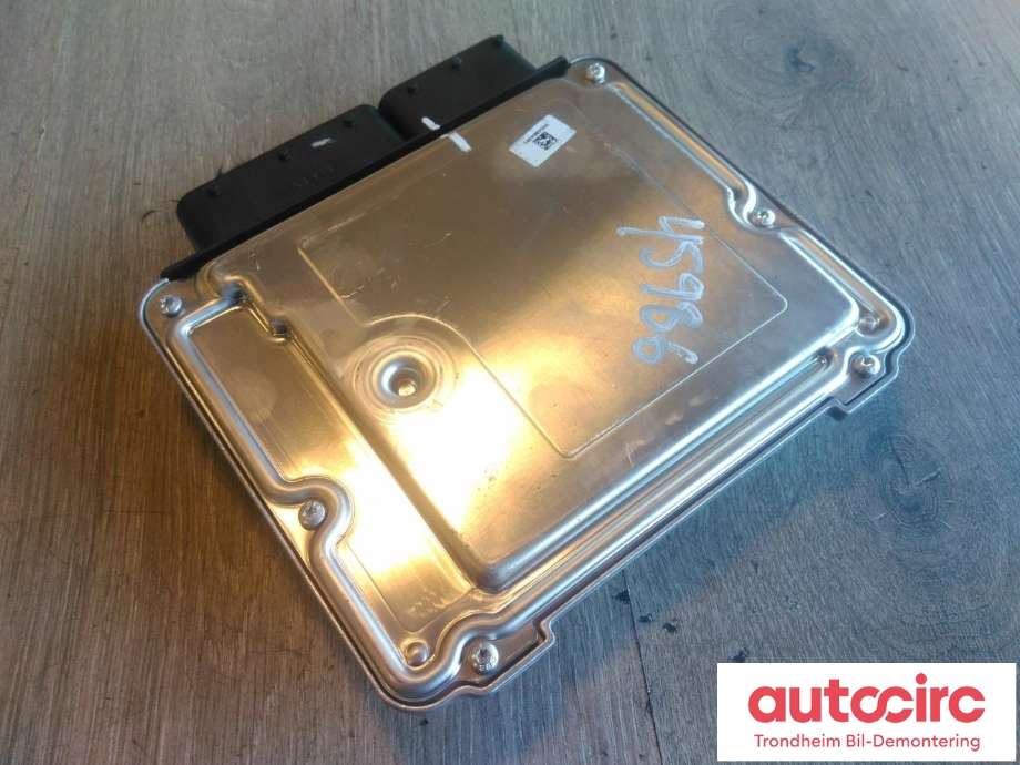 Styreenhet motor til BMW 1-Serie 2011-2015 (Fase 1) (F20/F21) (F20/F21) (BOSCH|8518424|8518424-01|13618576341)