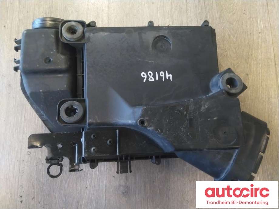Luftfilterboks til BMW 5-Serie 2010-2017 (F10/F11) (F10/F11) (BMW|7583725|1371-7583725-03|13717583725)