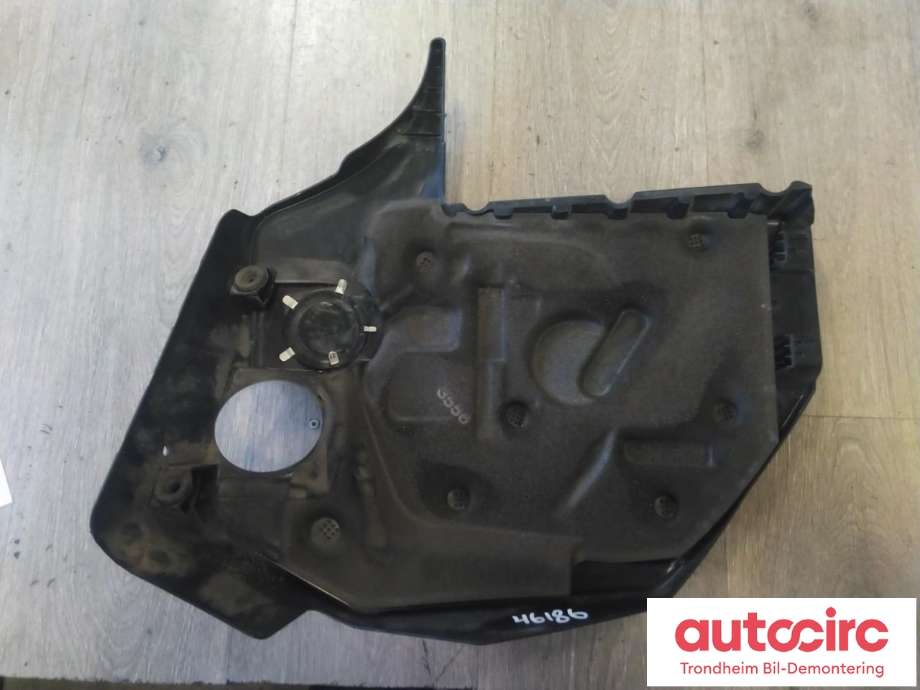 Motordeksel over motor til BMW 5-Serie 2010-2017 (F10/F11) (F10/F11) (BMW|7607447|7607447-01|11127607447)