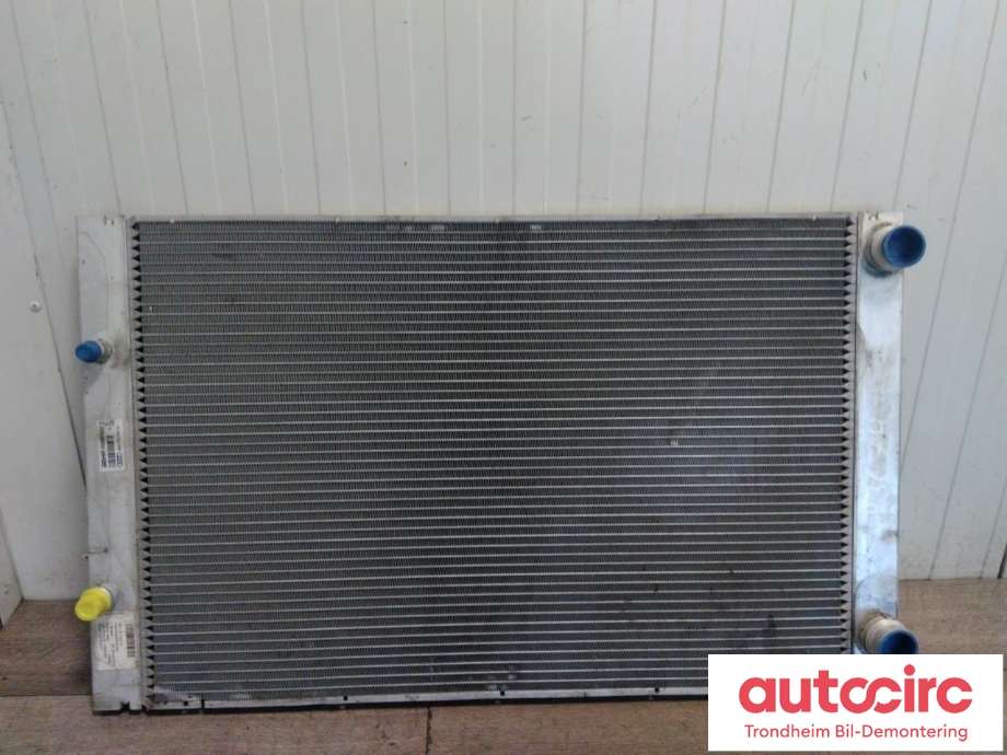 Radiator (automat gir) til Audi A8, 2003-2010 (Type II) (BEHR|4E0121251G)