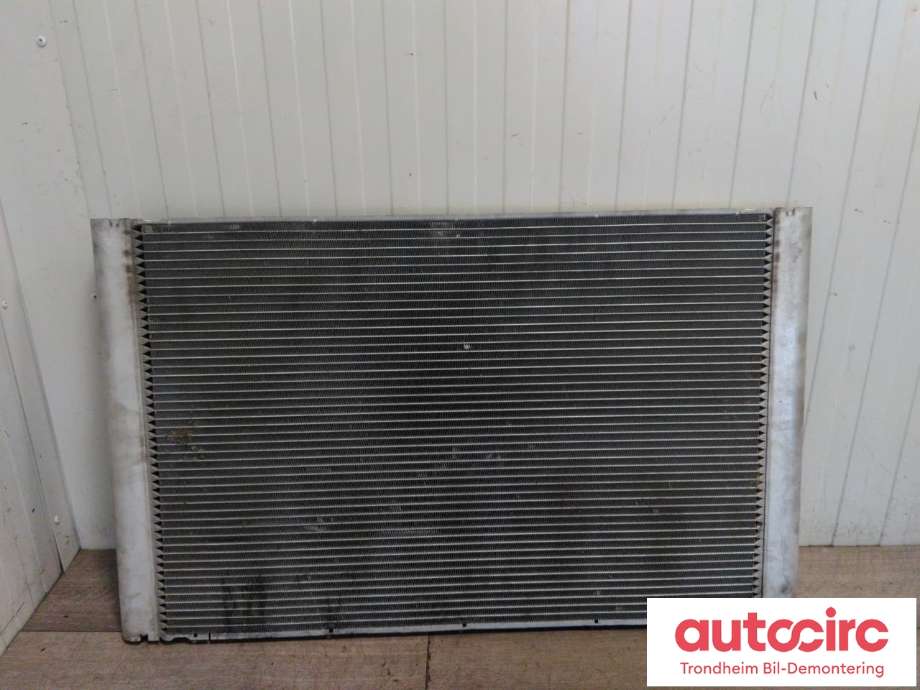 Radiator (automat gir) til Audi A8 2003-2010 (Type II)  (BEHR|4E0121251G|N5067002|)