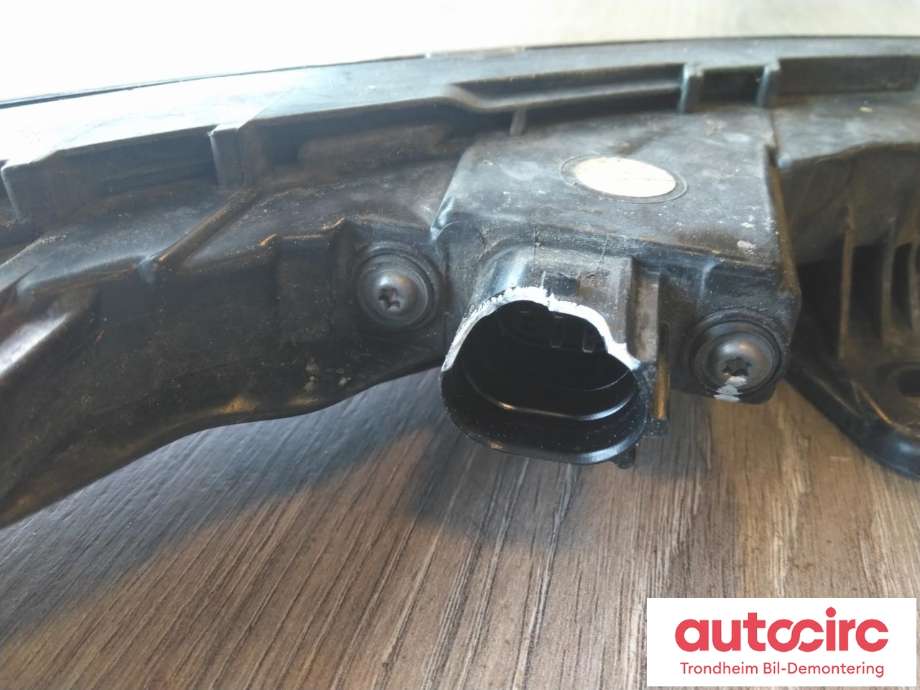 Baklykt til Porsche 911 2019-->> 992 992 (BAKLYKT MIDTRE|992945081D|992945081E|99294503)