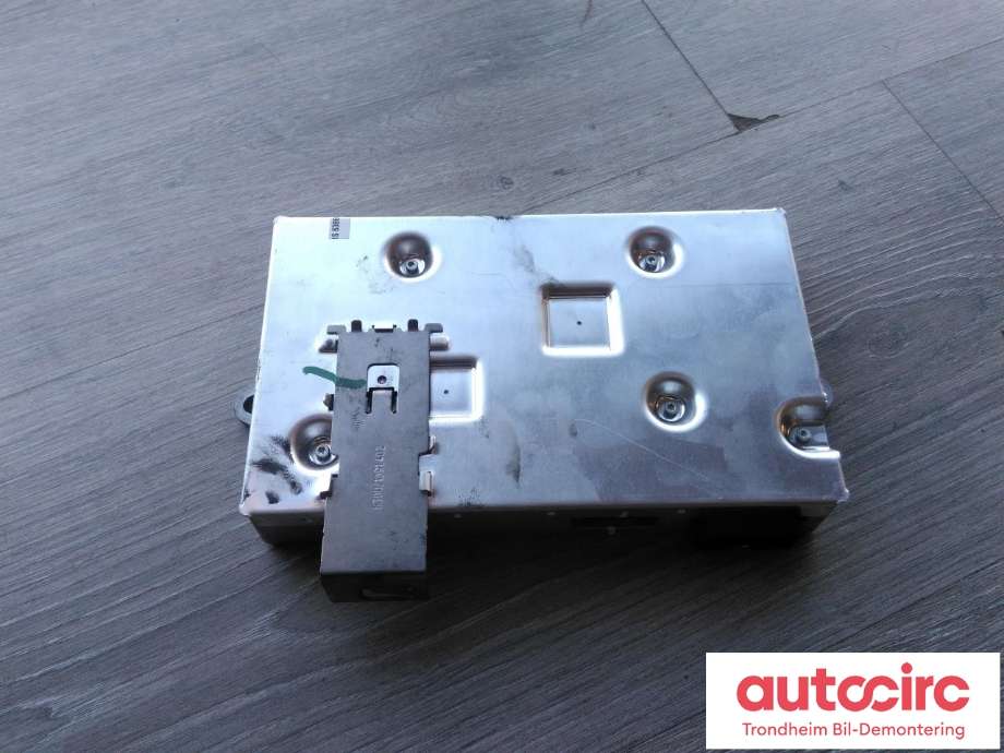 Bilstereo diverse til Audi Q7 2006-2010 (Type I, Fase 1)  (BECKER AUTOMOTIVE|4E0035729|4L0910729NX|4L1910732GX)